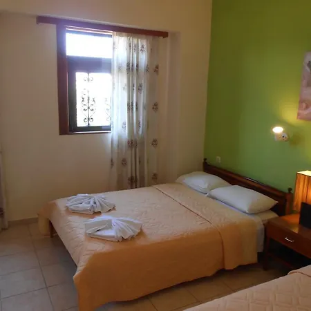 Гостьовий будинок Niki's 2*