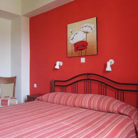Niki's Guest house 2*