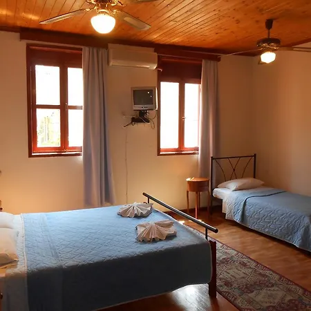 Niki's Casa de hóspedes 2*